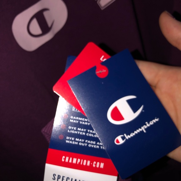 “CHAMPION” sweatshirt brand new with tags - Picture 2 of 3